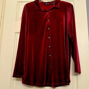 Land’s End burgundy stretchy tunic